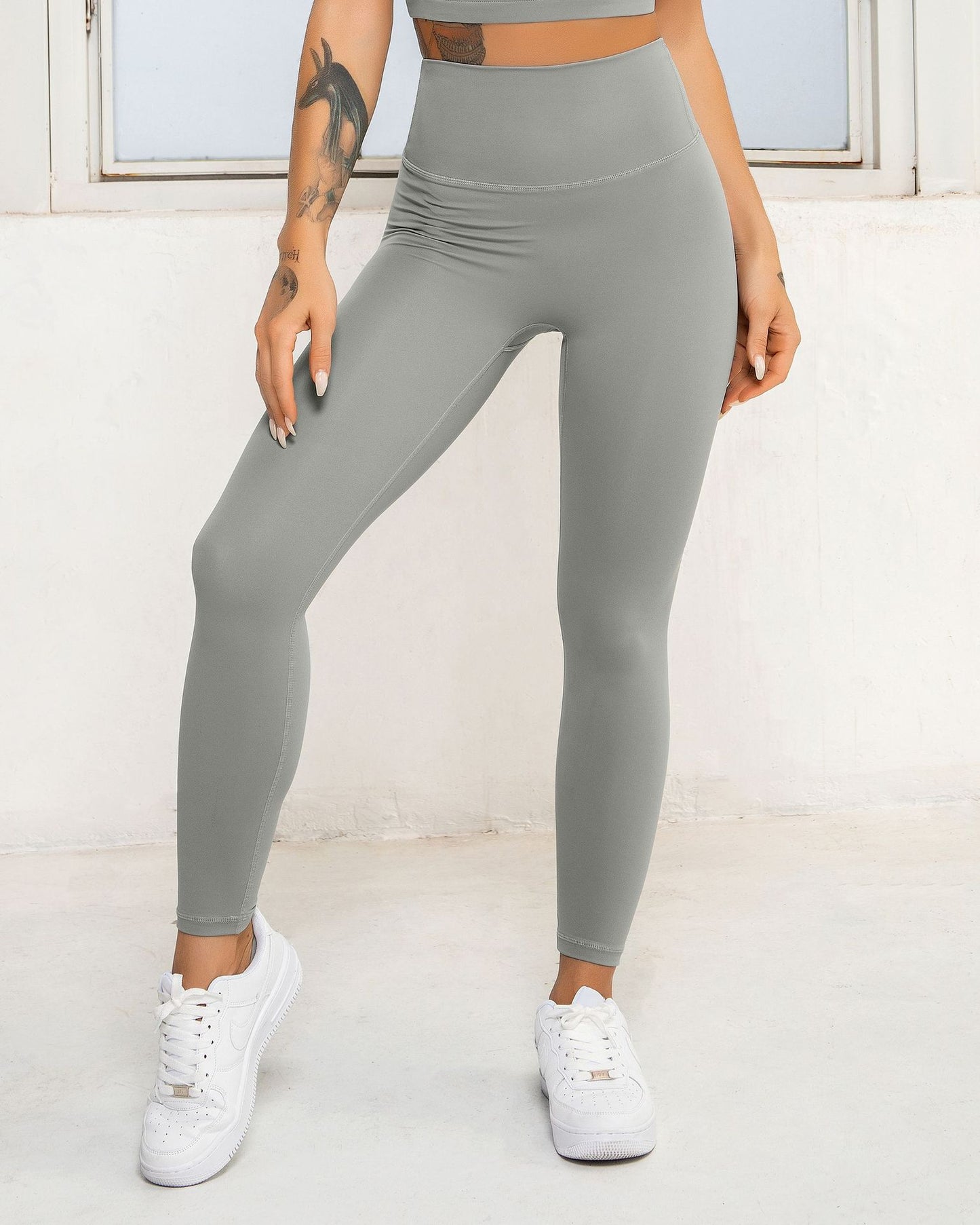 DIANA GUIDA SPORT SHOULDER WARMER CUF OFF BRUSHED SPORTS CROP TOP AND LEGGINGES