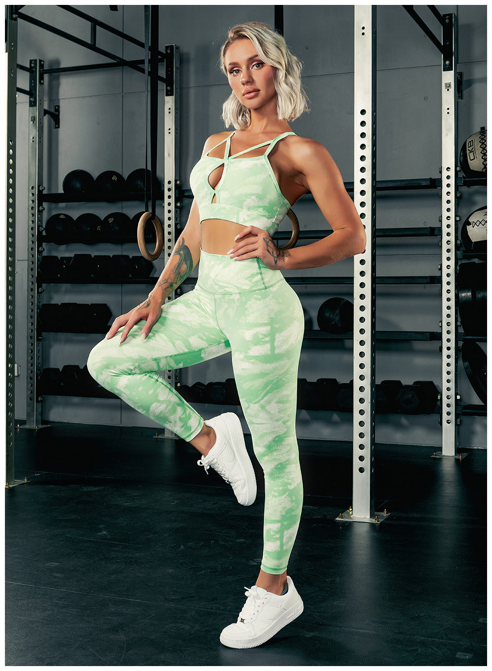 STARBELLA  PADDED TIE DYED RUCHED SPORTS BRA AND LEGGINGS SET