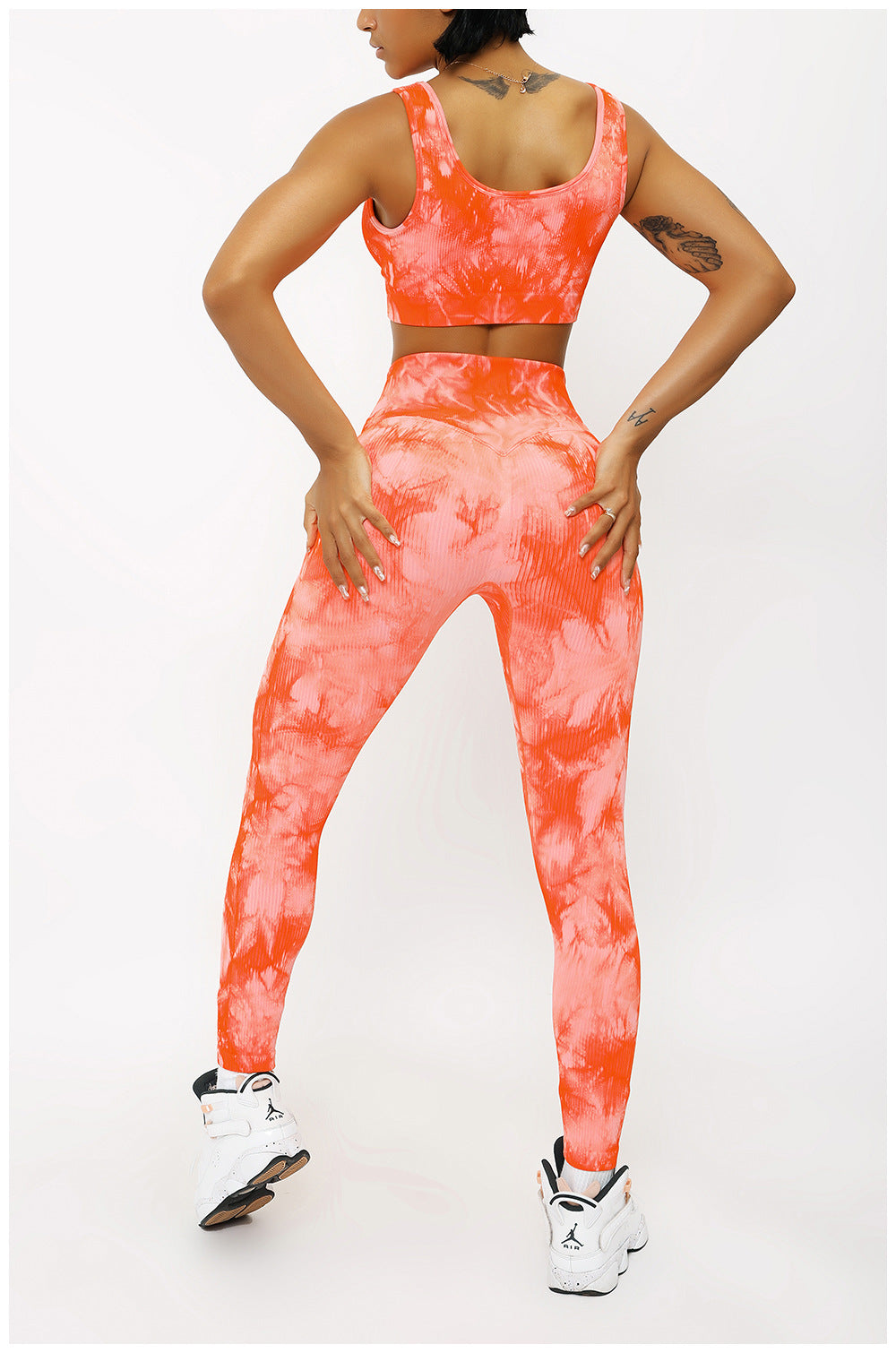 DIANA GUIDA PADDED TIE DYED SEAMLESS SPORTS BRA AND LEGGINGS SET