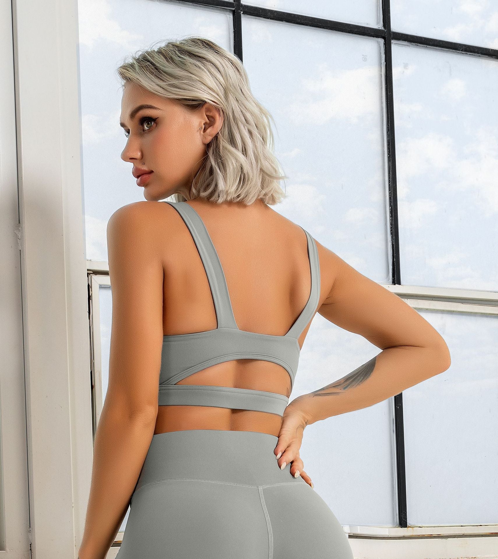 SCULPT LUXE SPORT COVER STITCH STRAPPY SPORTS BRA AND SHORTS