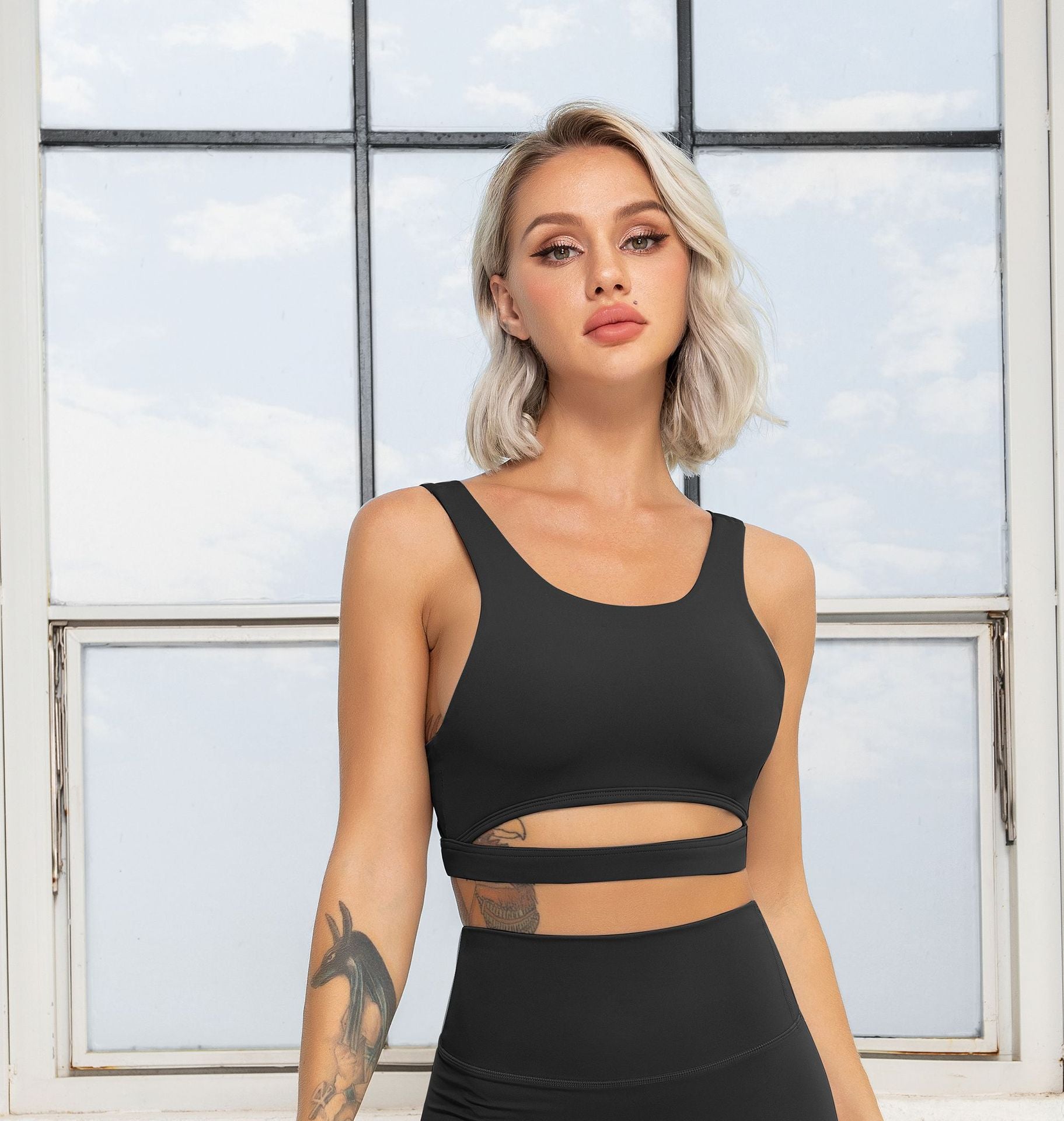 SCULPT LUXE SPORT COVER STITCH STRAPPY SPORTS BRA AND SHORTS
