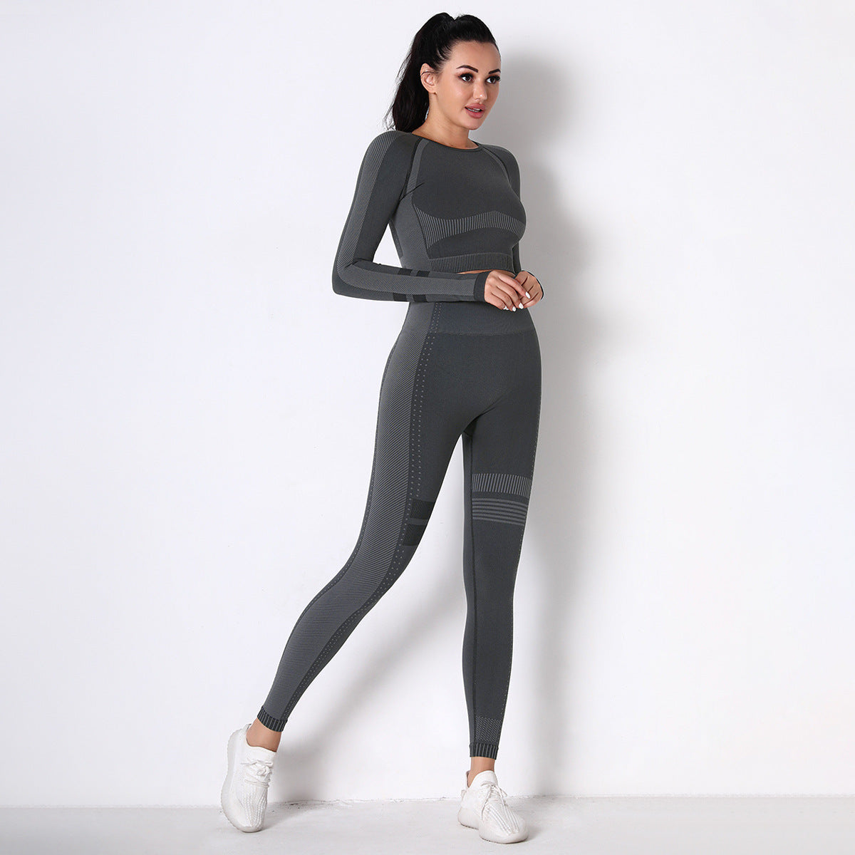 CHARCOAL SEAMLESS SPORT LONG SLEEVE CROP TOP AND LEGGIES SETS